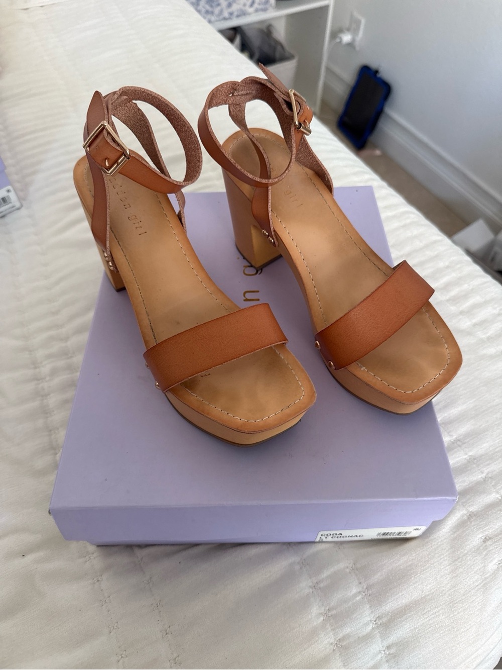 Madden Girl Platform Sandals in Light Cognac - Picture 2 of 4